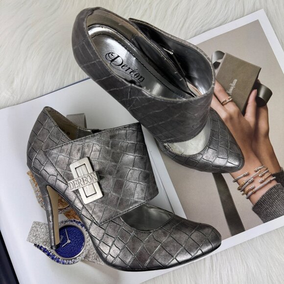 Women's Dereon Carried Away Pewter Croc Embossed Heels Size 8.5 - Picture 4 of 15